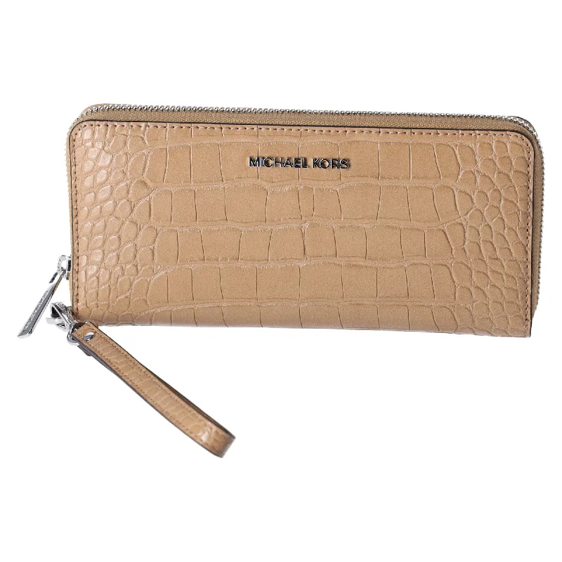 Michael Kors JetSet TravelLarge ContinentalWallet Embossed Camel