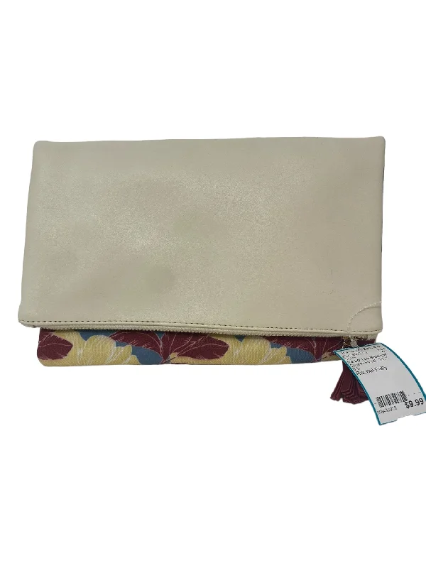 It's SO You Boutique Cream Floral Clutch