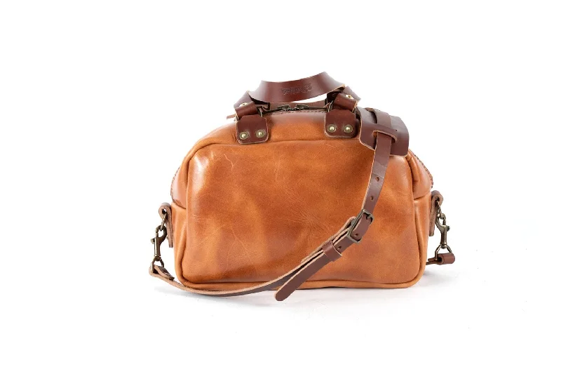 HOFFMAN LEATHER CROSSBODY BAG - CARAMEL