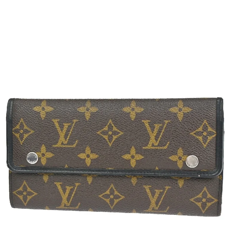 LOUIS VUITTON Macassar Wallet