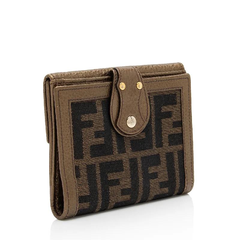 Fendi Metallic Zucca Compact Wallet (SHF-JIlxwg)