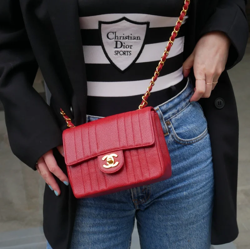 CHANEL 1991-1994 Vertical Classic Square Flap 17 Red Caviar 22112