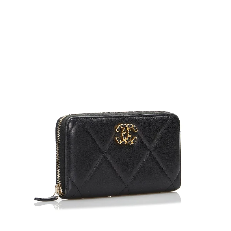 Chanel 19 Zip Around Long Wallet (SHG-40BuXk)