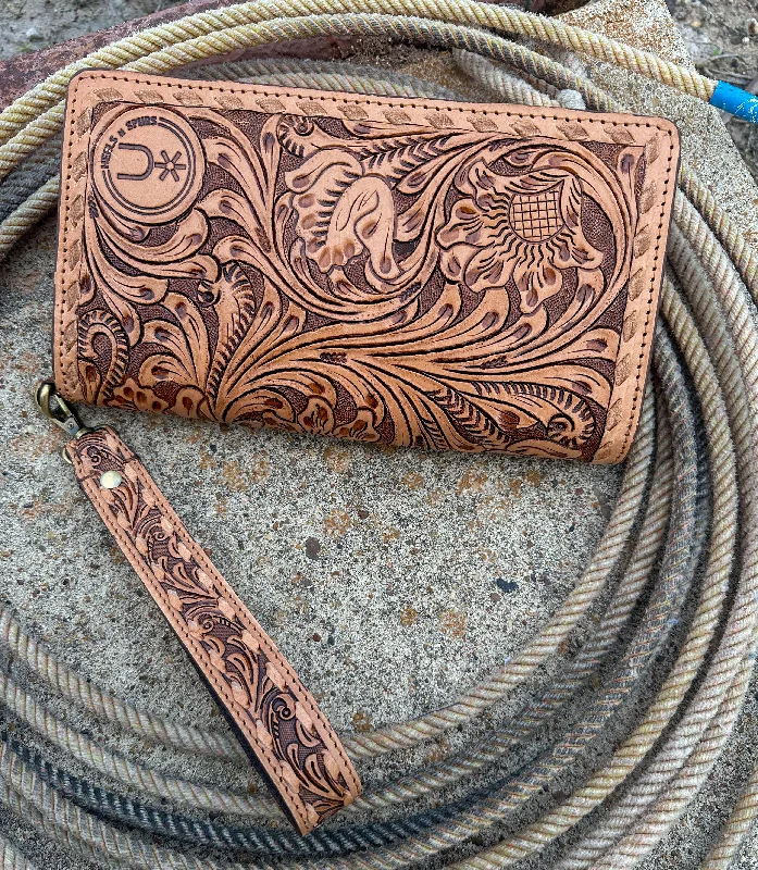 Tooled Organizer Wallet ~ Natural